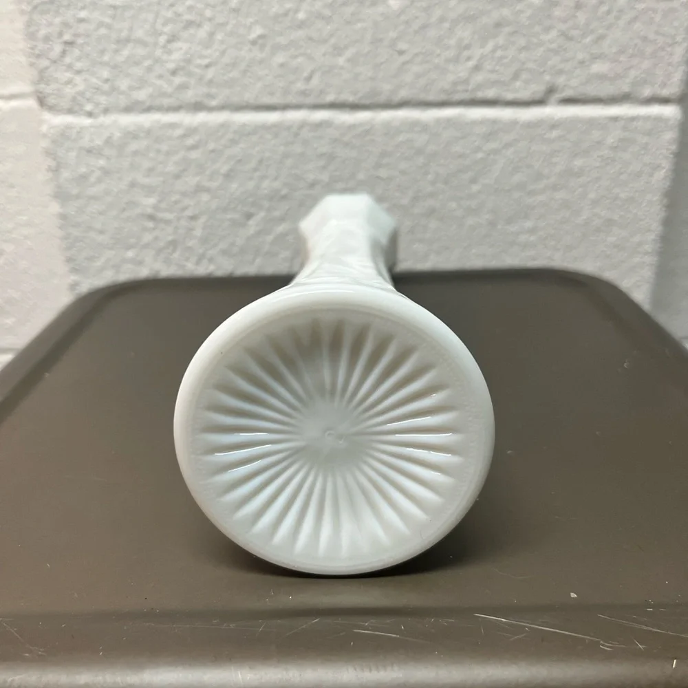 Elegant White Ceramic Vase